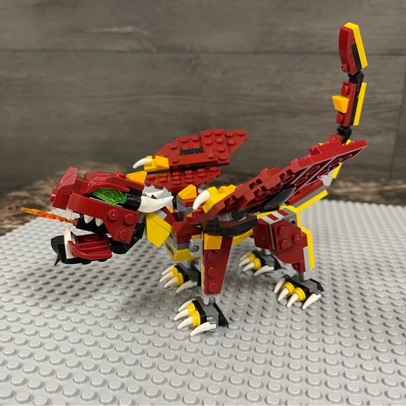 LEGO 31073 Mythical Creatures
 3 in 1 Sets Mythical Creatures and Fire Dragon - Picture 1 of 8